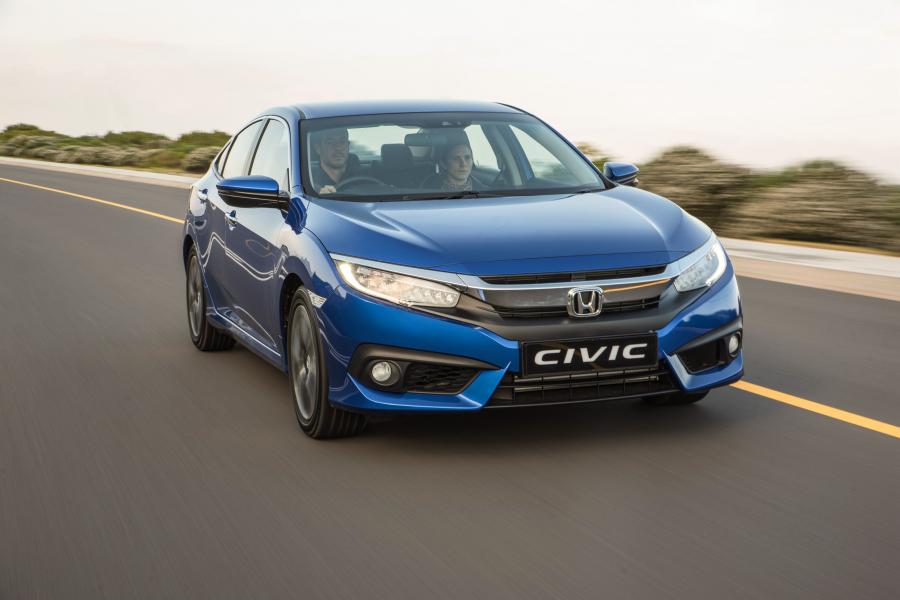  Honda Civic Sedan 2016 года  (ZA) (фото 11 из 14)